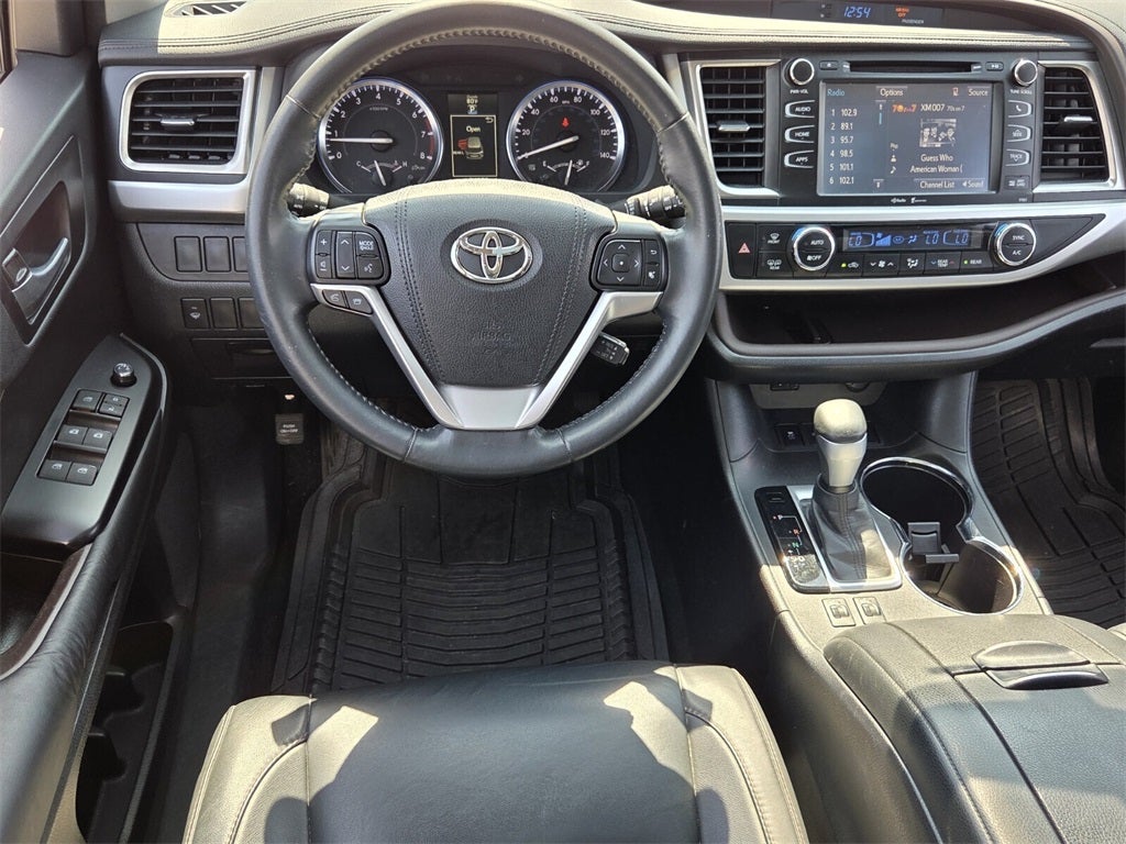 2015 Toyota HIGHLANDER XLE V6