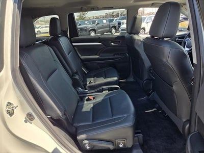 2015 Toyota HIGHLANDER XLE V6