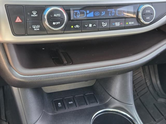 2015 Toyota HIGHLANDER XLE V6