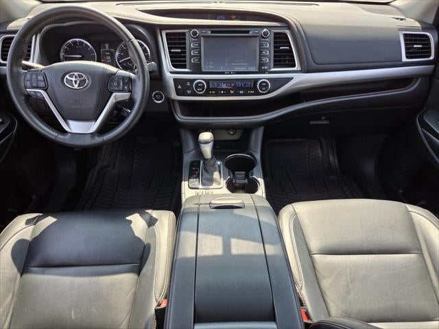 2015 Toyota HIGHLANDER XLE V6