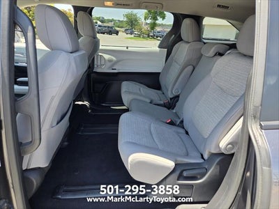 2025 Toyota Sienna LE 8 Passenger