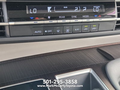 2021 Toyota Sienna LE 8 Passenger