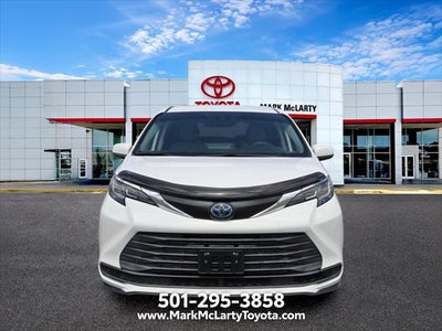 2021 Toyota Sienna LE 8 Passenger