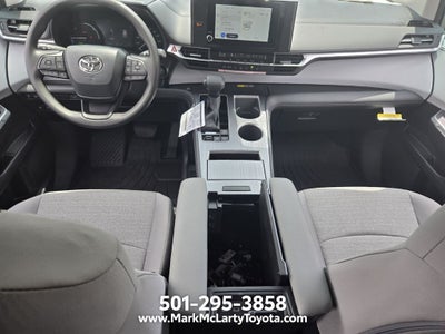 2026 Toyota Sienna LE 8 Passenger