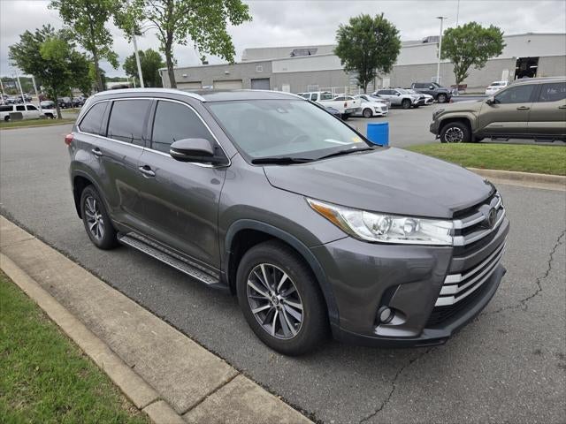 2018 Toyota HIGHLANDER XLE