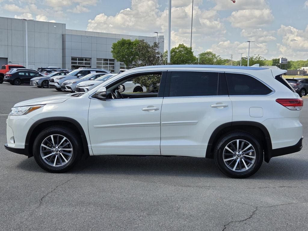 2018 Toyota HIGHLANDER XLE