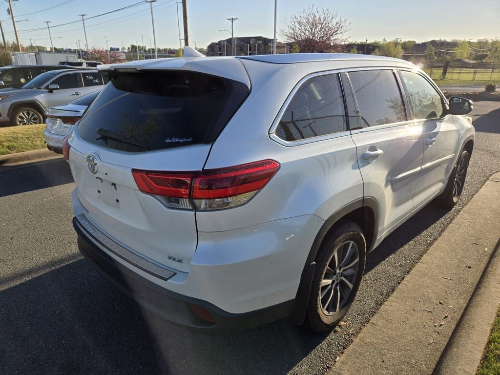2018 Toyota HIGHLANDER XLE