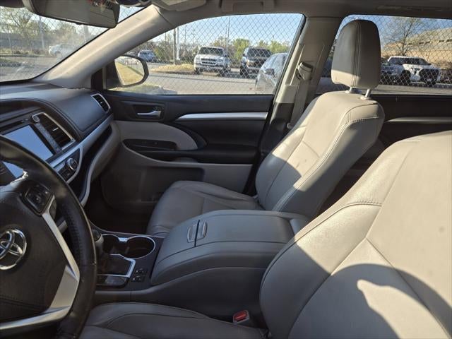 2018 Toyota HIGHLANDER XLE