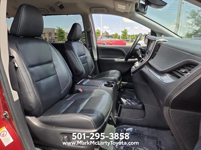 2019 Toyota Sienna SE 8 Passenger