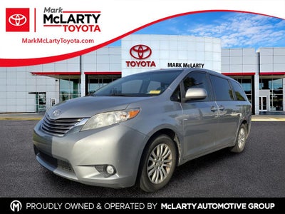 2016 Toyota Sienna XLE 8 Passenger