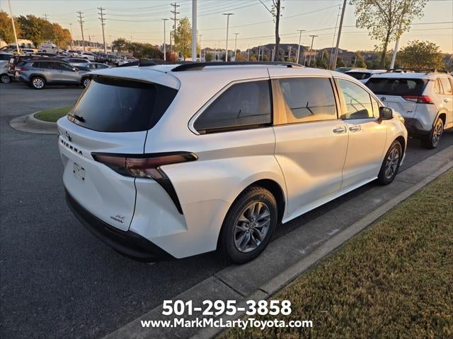 2024 Toyota Sienna XLE