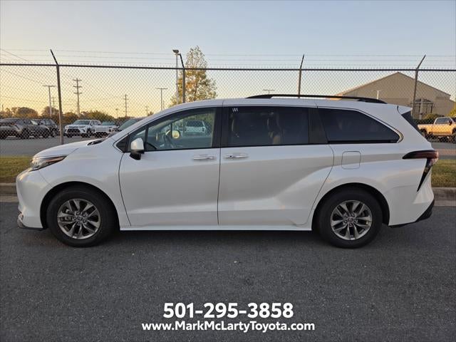 2024 Toyota Sienna XLE