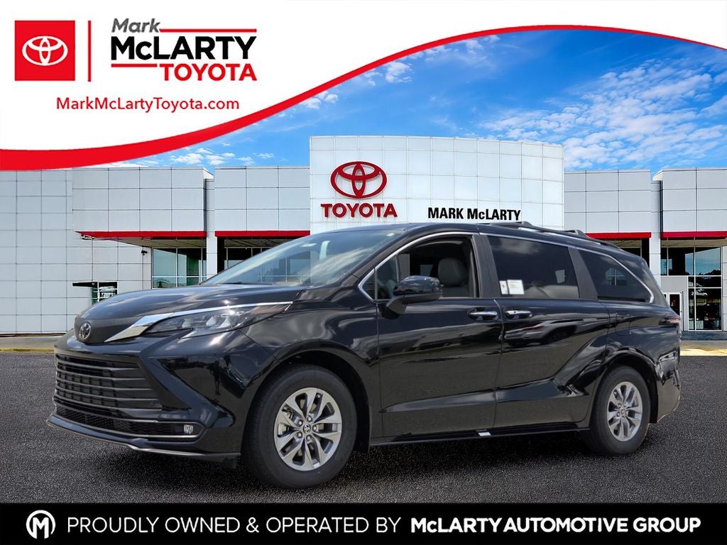 2026 Toyota Sienna XLE 8 Passenger