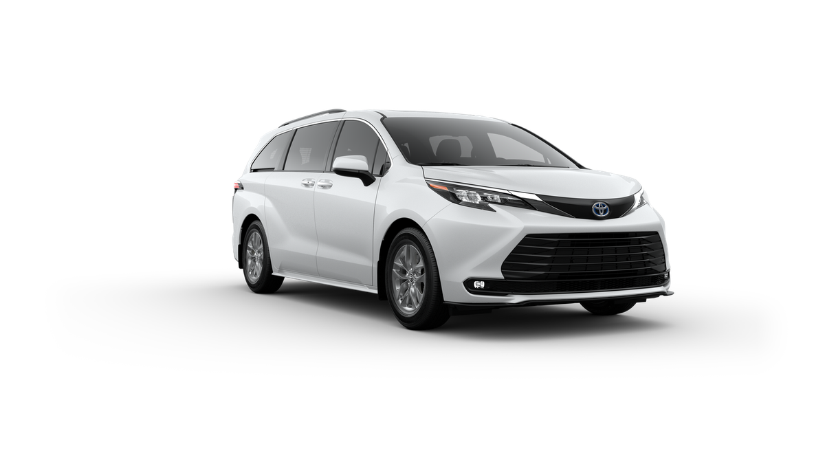 2025 Toyota Sienna XLE