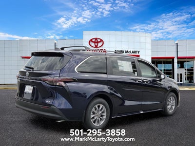 2026 Toyota Sienna XLE 8 Passenger