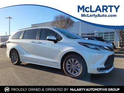 2021 Toyota Sienna XLE 7 Passenger