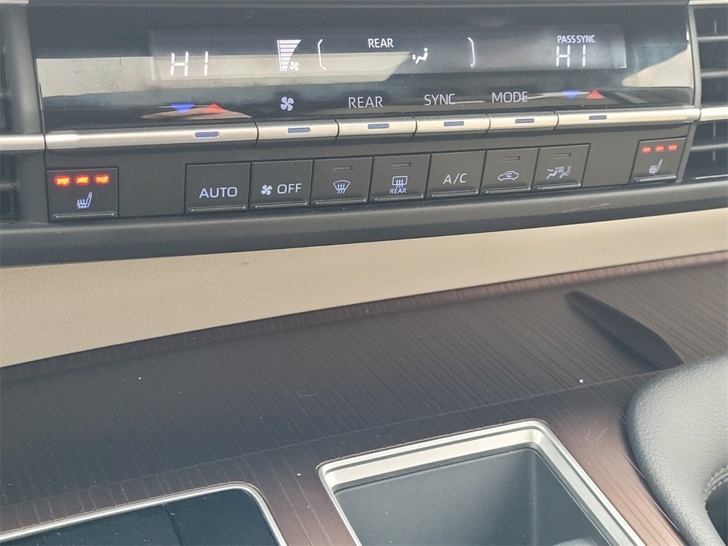 2021 Toyota SIENNA XLE AWD XLE 7 Passenger