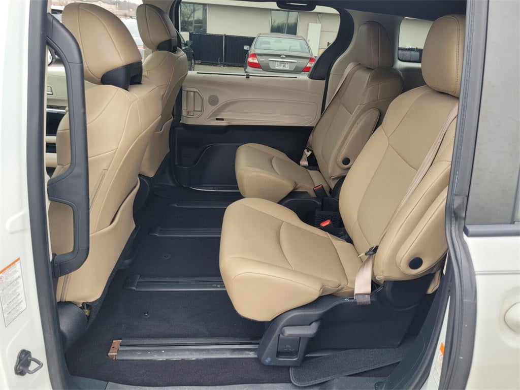 2021 Toyota Sienna XLE 7 Passenger