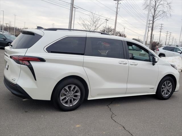 2021 Toyota SIENNA XLE AWD XLE 7 Passenger