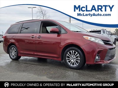 2019 Toyota SIENNA XLE 3.5L L 7 Passenger