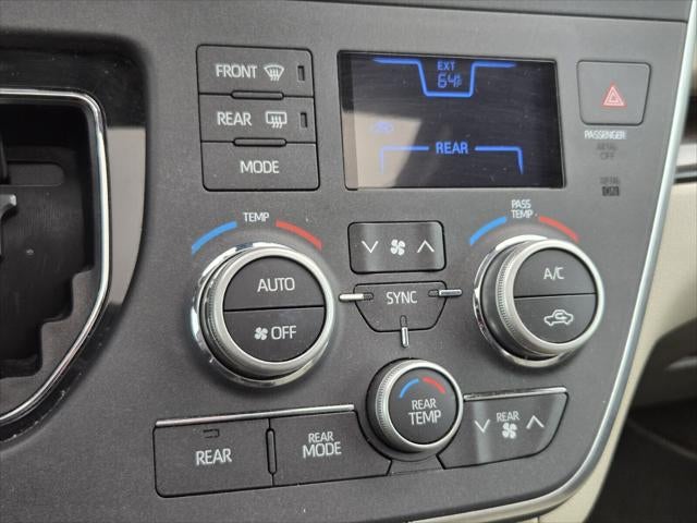 2019 Toyota SIENNA XLE 3.5L L 7 Passenger