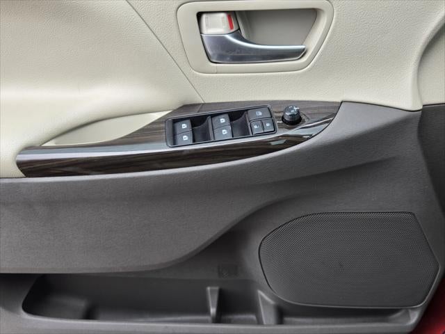 2019 Toyota SIENNA XLE 3.5L L 7 Passenger