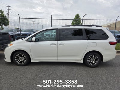 2020 Toyota Sienna XLE 8 Passenger