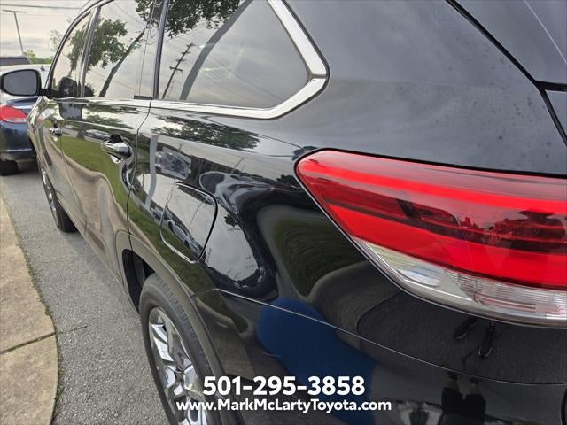 2017 Toyota HIGHLANDER Limited Platinum