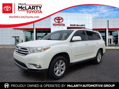 2011 Toyota HIGHLANDER SE