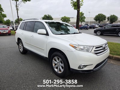 2011 Toyota HIGHLANDER SE