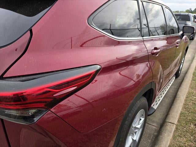 2021 Toyota HIGHLANDER LE