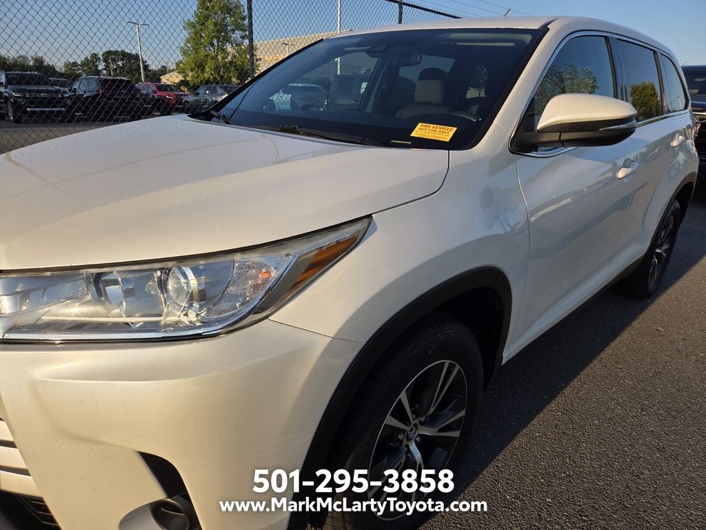 2019 Toyota Highlander LE