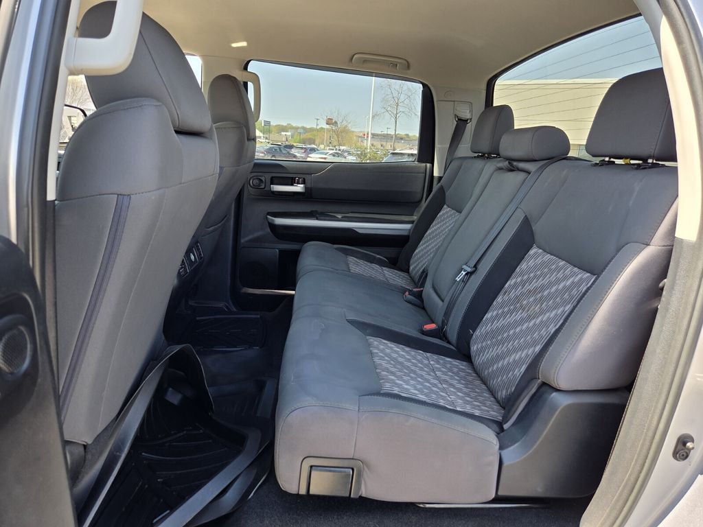 2018 Toyota TUNDRA 4X4 SR5