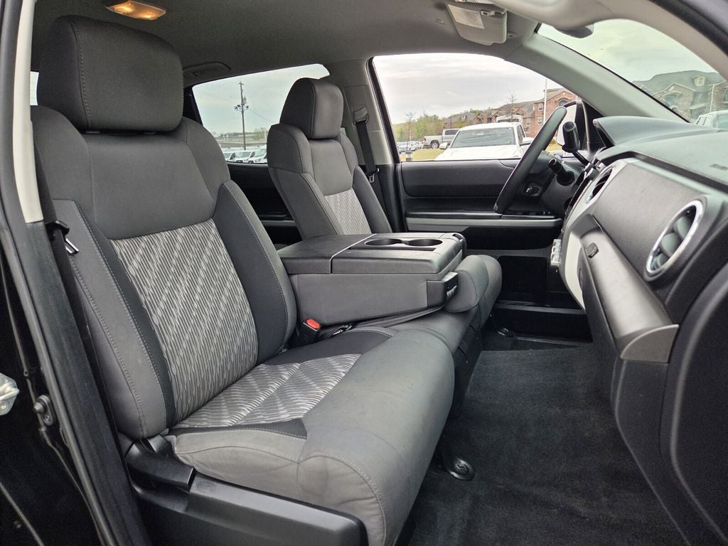 2020 Toyota TUNDRA 4X2 SR5