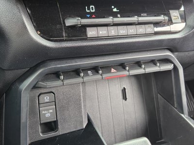 2025 Toyota TUNDRA 4X4 SR