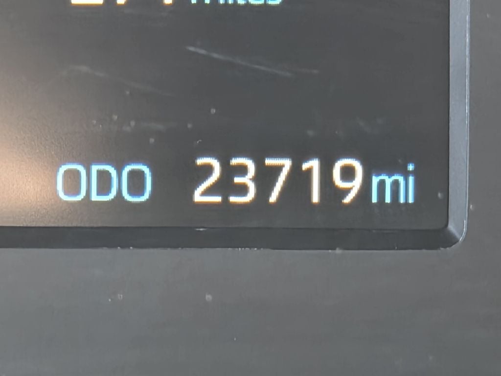 2025 Toyota TUNDRA 4X2 SR5