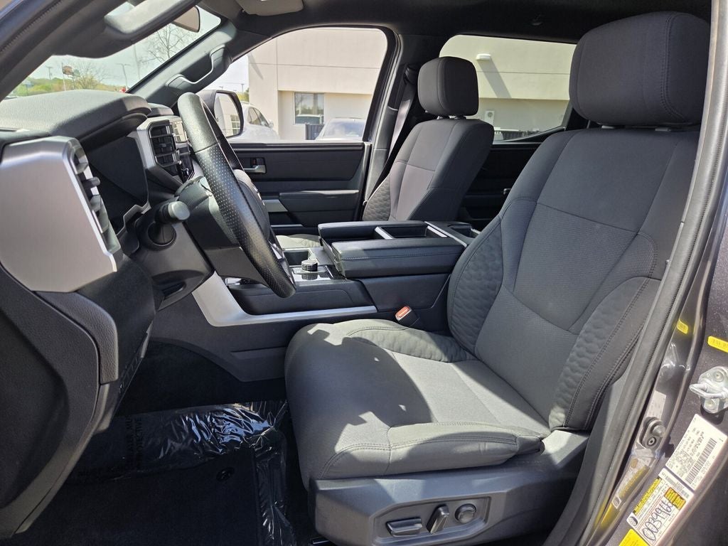 2025 Toyota TUNDRA 4X2 SR5