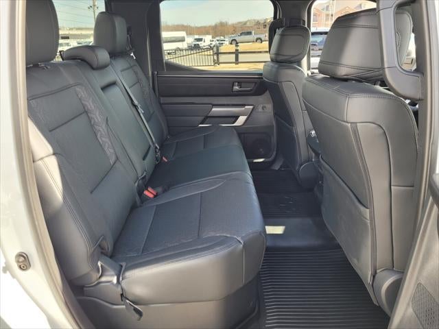 2025 Toyota TUNDRA 4X4 SR5