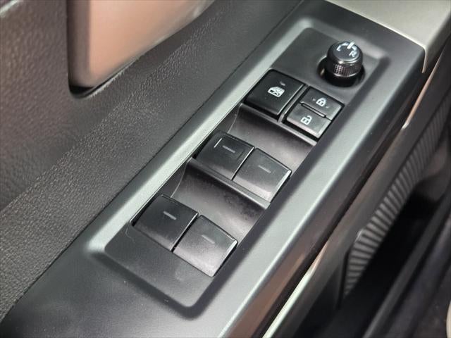 2025 Toyota TUNDRA 4X4 SR5