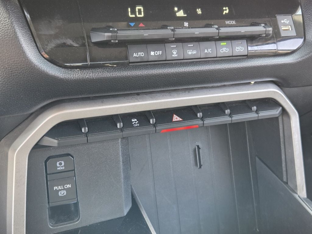 2022 Toyota TUNDRA 4X4 SR5