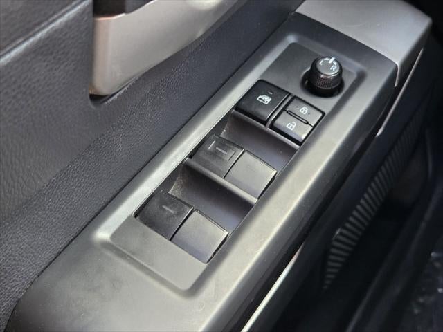 2022 Toyota TUNDRA 4X4 SR5