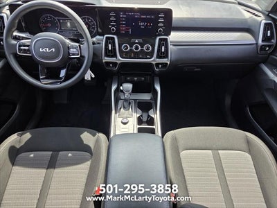 2023 Kia Sorento LX