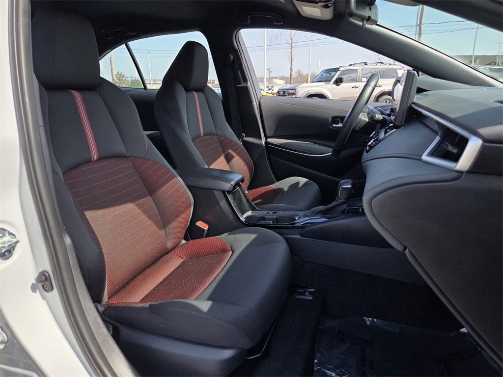 2025 Toyota COROLLA SE