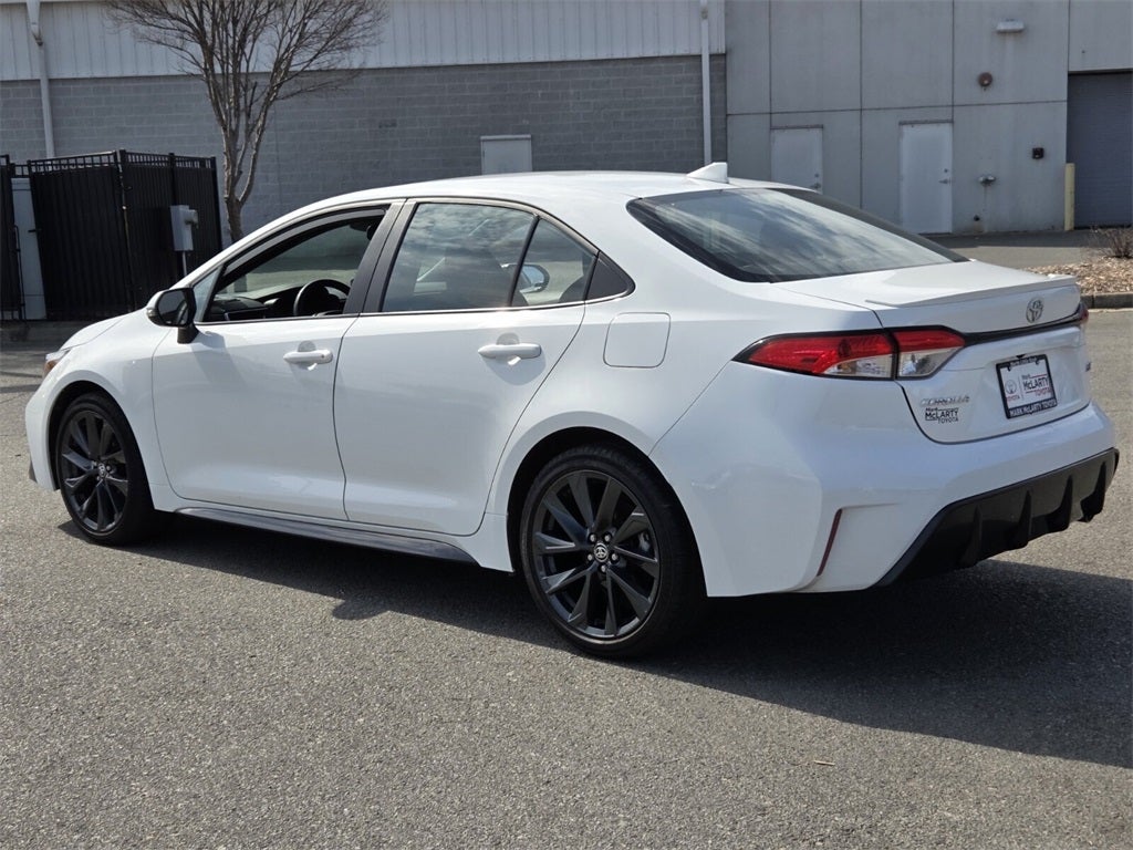 2025 Toyota COROLLA SE