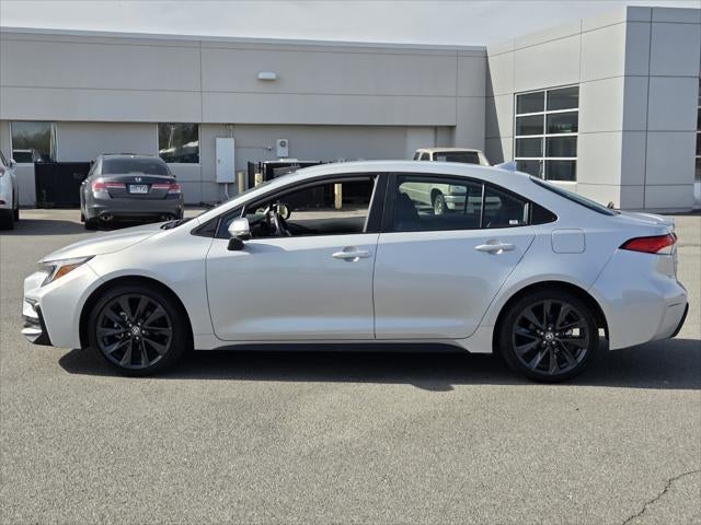 2024 Toyota COROLLA SE