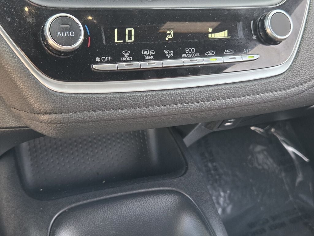 2024 Toyota COROLLA SE