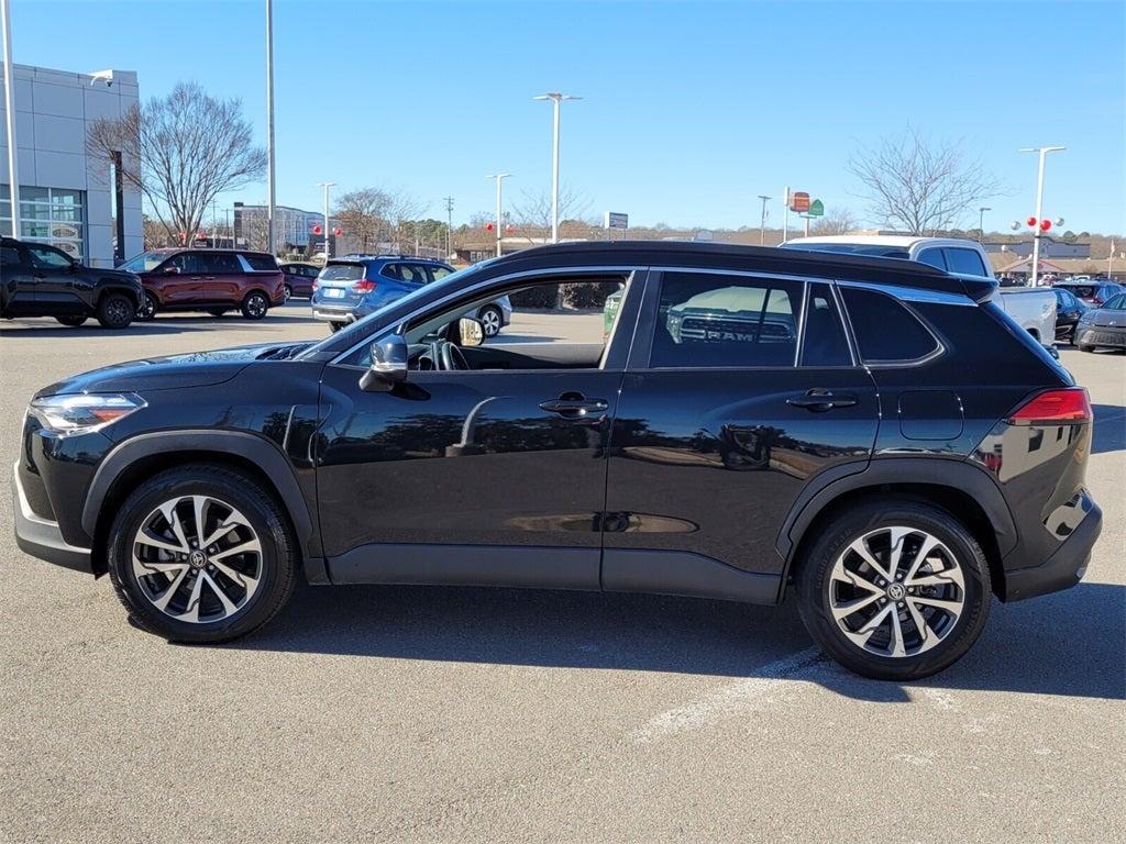 2024 Toyota Corolla Cross XLE