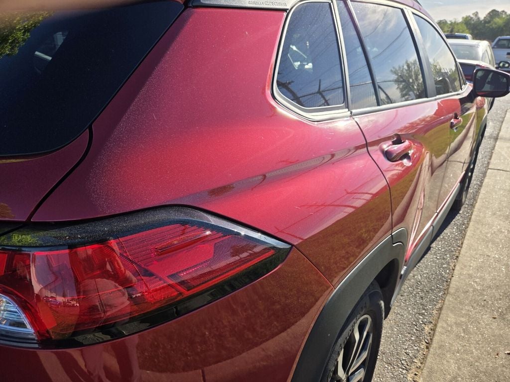 2023 Toyota Corolla Cross Hybrid SE