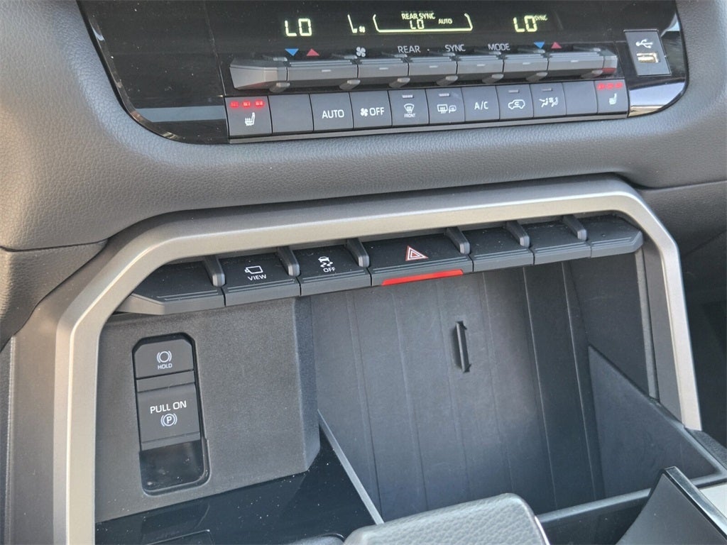 2025 Toyota SEQUOIA 4WD SR5