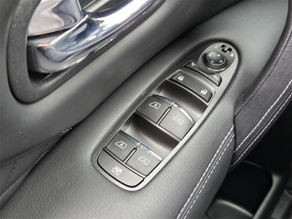 2024 INFINITI QX80 Sensory